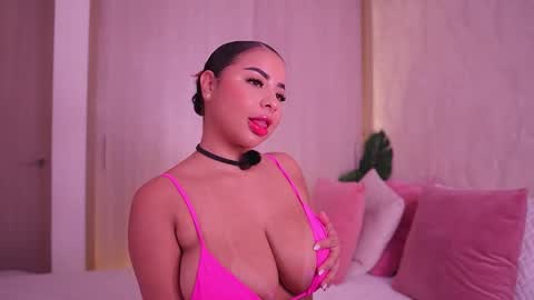    online show from 11.08.25