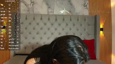 Emiily Carter online show from 11.03.25