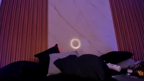   online show from 12.18.25