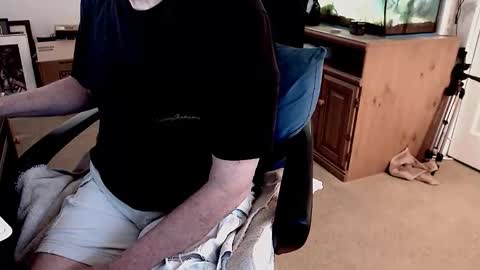 Snapshot of emil_karpo chatting on 11.01.25 Terrance1st online show from 11.01.25