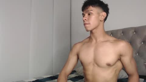 Snapshot of emile_239 chatting on 12.09.24 emile_239 online show from 12.09.24