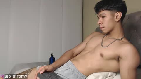 Snapshot of emile_239 chatting on 01.25.25 emile_239 online show from 01.25.25