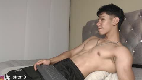 Snapshot of emile_239 chatting on 02.22.25 emile_239 online show from 02.22.25