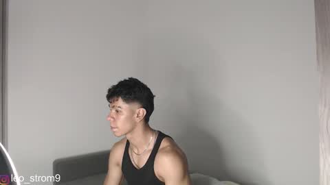 Snapshot of emile_239 chatting on 03.11.25 emile_239 online show from 03.11.25