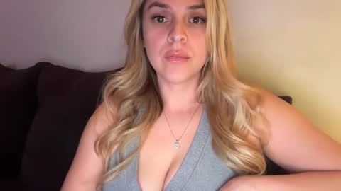 emilelovesyou online show from 01.16.26