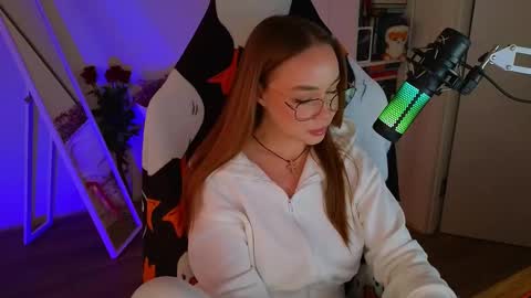 Emili online show from 03.11.25