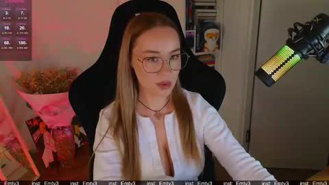 Emili online show from 12.02.25