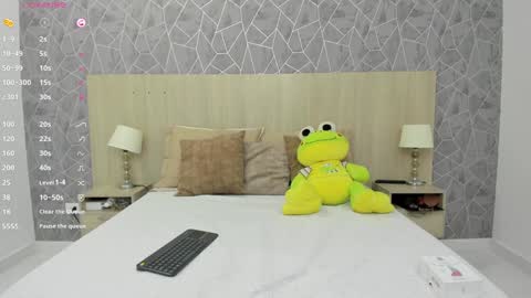 Emili Lenus online show from 02.03.25