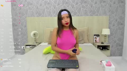 Emili Lenus online show from 02.09.25