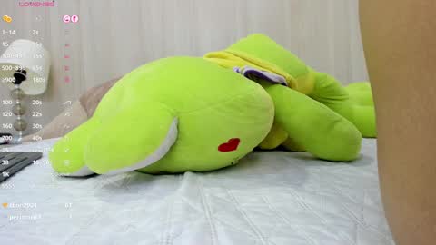 Emili Lenus online show from 02.14.25