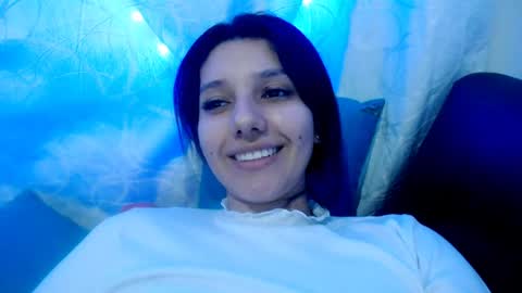 Snapshot of emili_riders chatting on 01.06.25 emili riders online show from 01.06.25