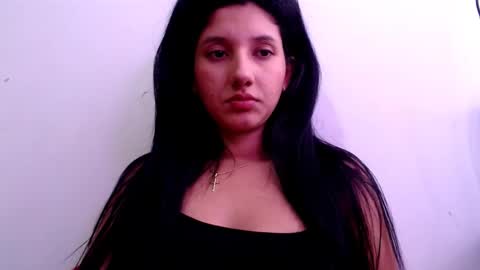 Snapshot of emili_riders chatting on 02.11.25 emili riders online show from 02.11.25