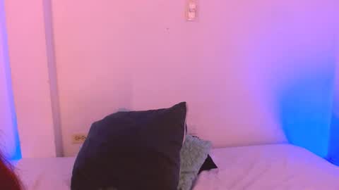 emili_williams10 online show from 02.24.26