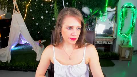 Snapshot of emiliabedy chatting on 03.31.26 Emilia Bedy online show from 03.31.26