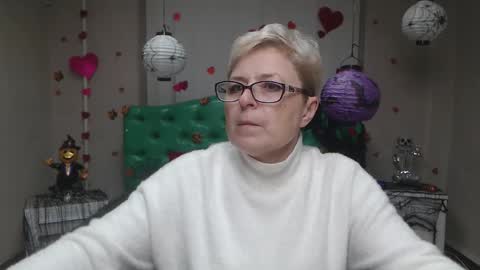 EmiliaGree online show from 11.09.25