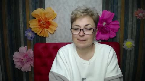 Snapshot of emiliagree chatting on 04.24.26 EmiliaGree online show from 04.24.26