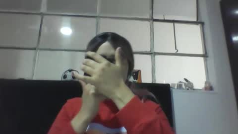 emiliahoney online show from 12.18.25