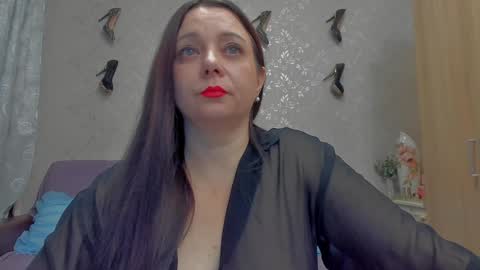 Emiliana online show from 12.07.24