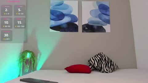 Snapshot of emilio_wolf chatting on 03.08.25 EMILIO online show from 03.08.25