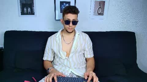 Snapshot of emiliocum_24 chatting on 07.31.26 EMILIOCUM online show from 07.31.26