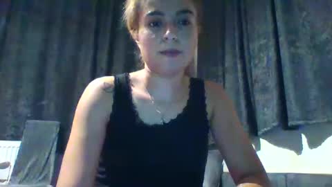 Snapshot of emilly_daniel chatting on 02.02.25 Emilly and Daniel online show from 02.02.25