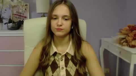 Snapshot of emilly_lust99 chatting on 01.10.25 Emilly online show from 01.10.25