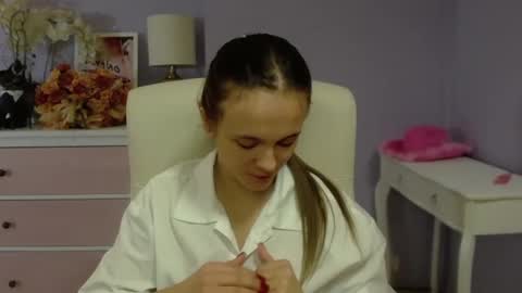 Snapshot of emilly_lust99 chatting on 01.20.25 Emilly online show from 01.20.25