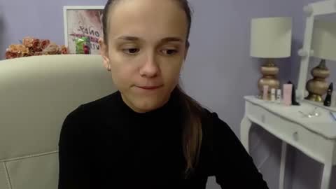 Snapshot of emilly_lust99 chatting on 09.17.25 Emilly online show from 09.17.25