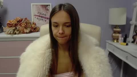 Emilly online show from 11.11.25