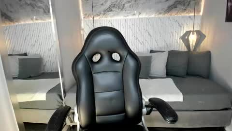 emilly_mell online show from 09.18.25