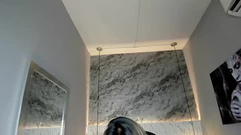 emilly_mell online show from 10.17.25