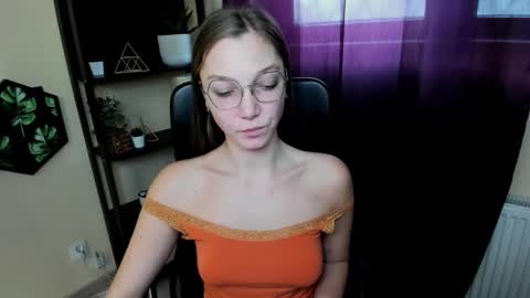 Snapshot of emilly_xkiss chatting on 03.03.25 Emilly online show from 03.03.25