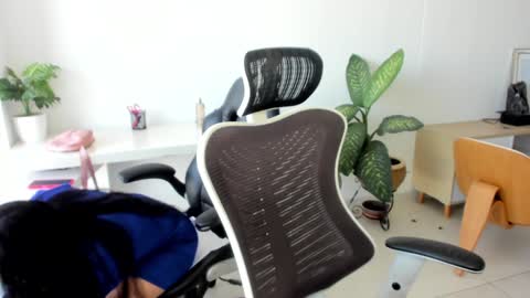 Snapshot of emillybrowm chatting on 11.07.25 Emilly online show from 11.07.25