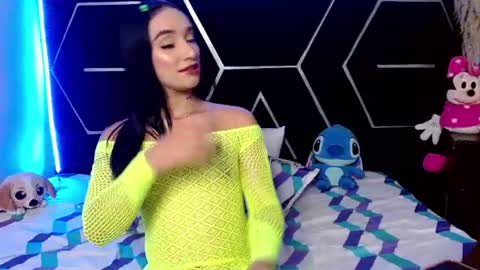 Snapshot of emillystonex chatting on 06.23.26 emillystonex online show from 06.23.26