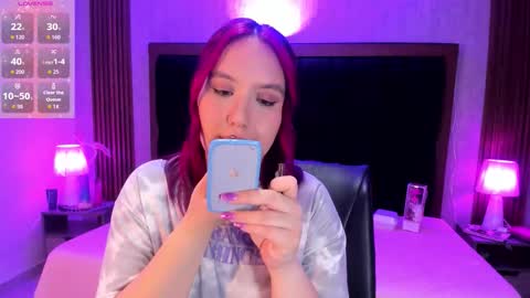 Snapshot of emily_5weet chatting on 10.24.25 Emily online show from 10.24.25