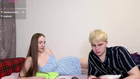 Snapshot of emily_and_ilumi chatting on 01.18.26 emily_and_ilumi online show from 01.18.26