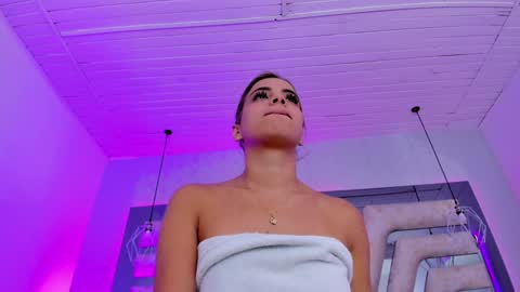 Snapshot of emily_ellen chatting on 01.25.25 Emily online show from 01.25.25