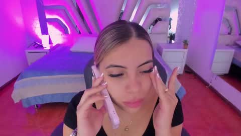 Snapshot of emily_ellen chatting on 09.26.25 Emily online show from 09.26.25