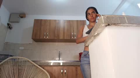 emily_gaviria1 online show from 05.22.26