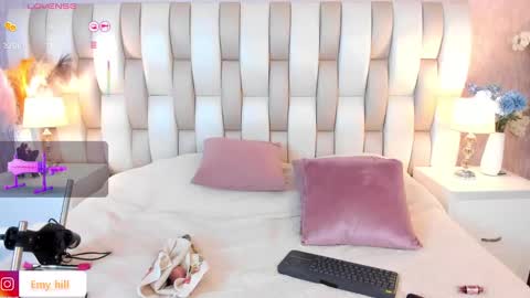 Snapshot of emily_hill___ chatting on 01.30.25 EMILY Monday 5-2 am From Tuesday to Friday5-1 am Colombia time online show from 01.30.25