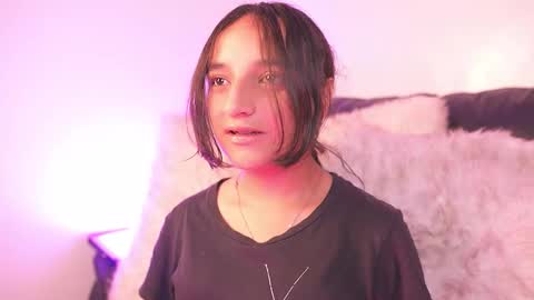 Snapshot of emily_jonexs_ chatting on 02.26.26 mily online show from 02.26.26