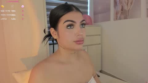 EmilyKenner  Independent model  online show from 10.28.25