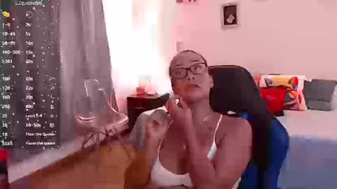 Snapshot of emily_leroy571240 chatting on 09.09.25 emily leroy. online show from 09.09.25