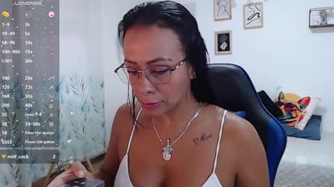 Snapshot of emily_leroy571240 chatting on 10.22.25 emily leroy. online show from 10.22.25