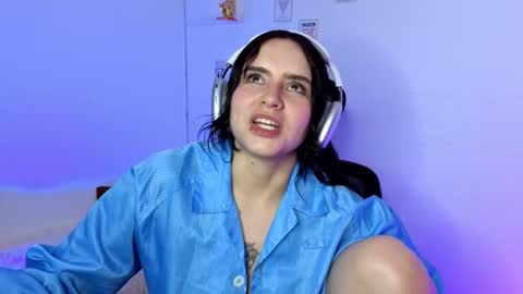 Emily Lindey online show from 02.15.26