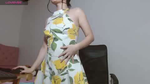 Emily littesweets online show from 03.04.25