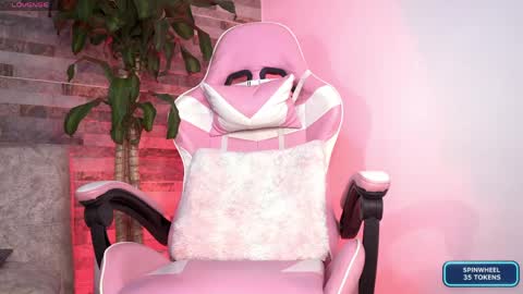 Emily online show from 04.18.26