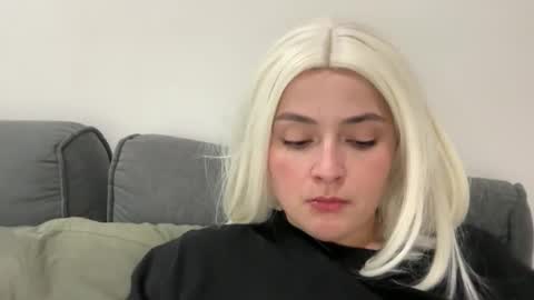 emily_morning_dew online show from 11.11.25