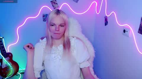 Lia online show from 10.28.25