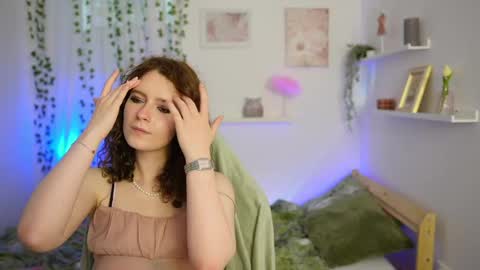 emily_paris18 online show from 06.01.26
